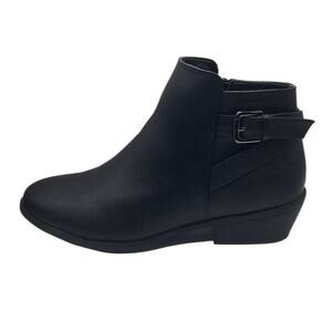 Vepose Black 911 Classic Ankle Boot with Zipper and Low Heel